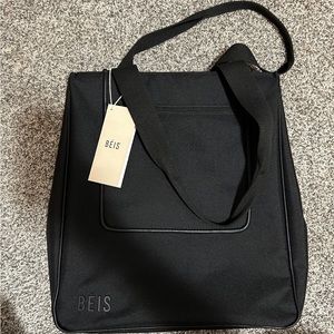 BÉIS North to South tote in Black